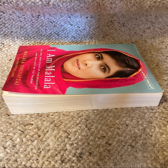 Book (Paperback): I Am Malala by Malala Yousafzai - Picture 4 of 8